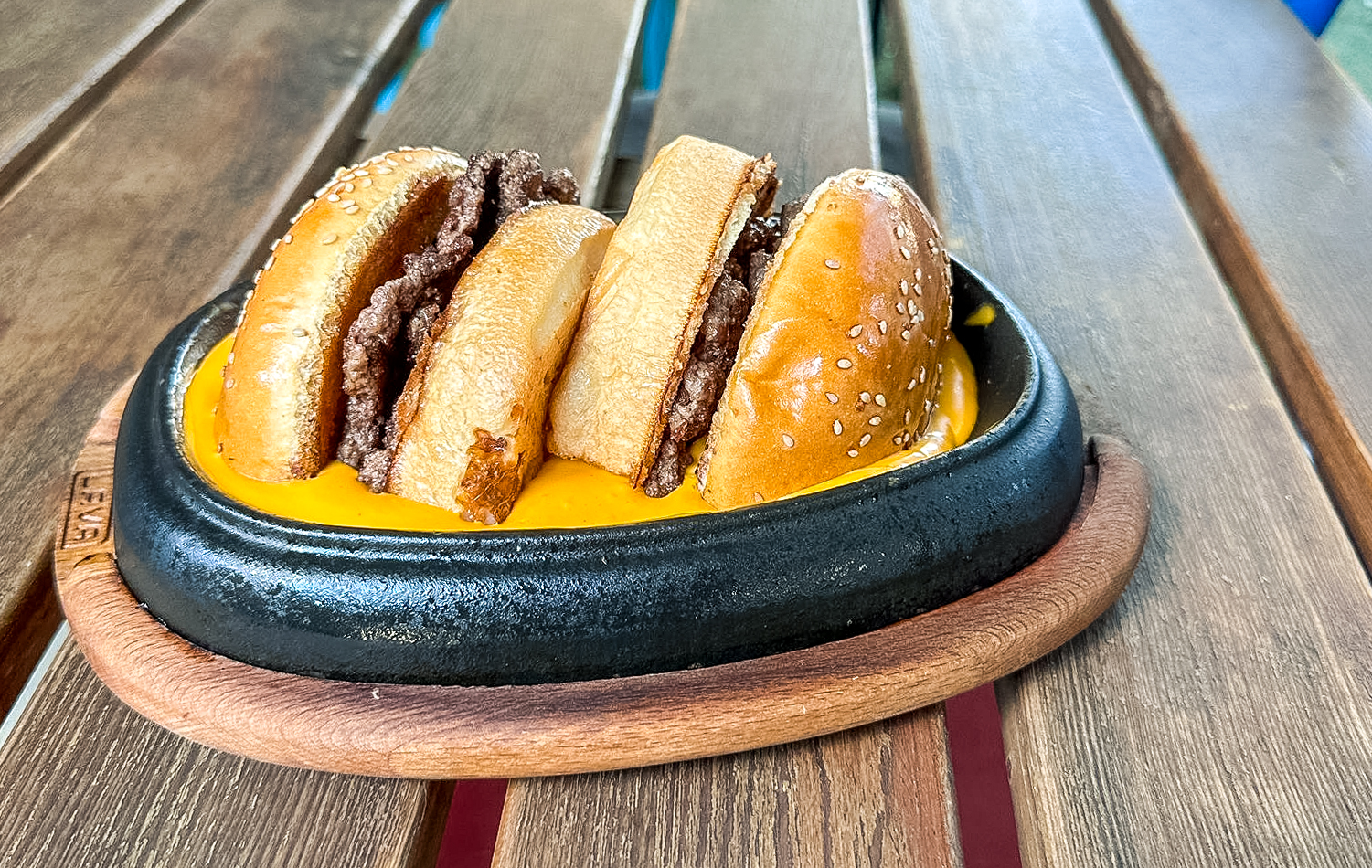 Bol Cheddarlı Burger